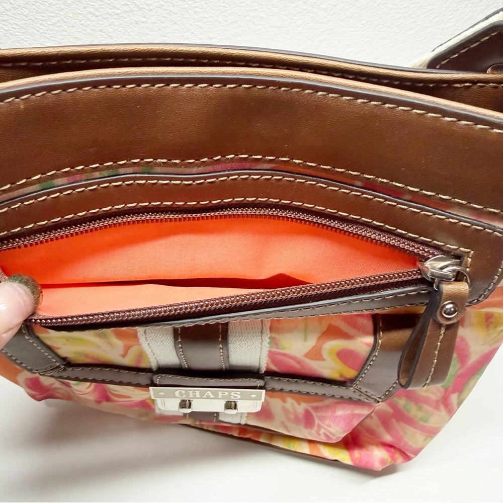 NEW Chaps Marcie Monterey Floral Crossbody Purse - Picture 5 of 12